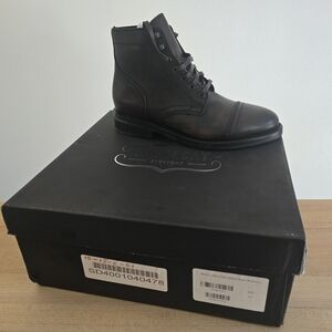 New In Box Thursday Boots Womens Black Coffee Leather Captain Boot Size 8.5